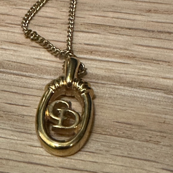 Dior Jewelry - Christian Dior Vintage Gold Plated Oval CD Logo Pendant Necklace